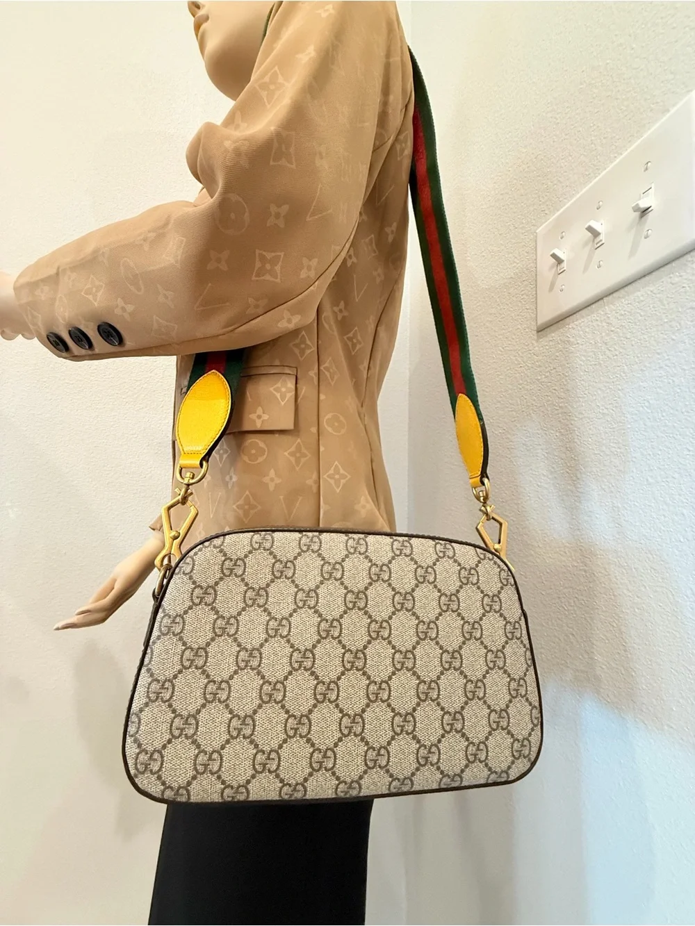 Gucci iconic gg